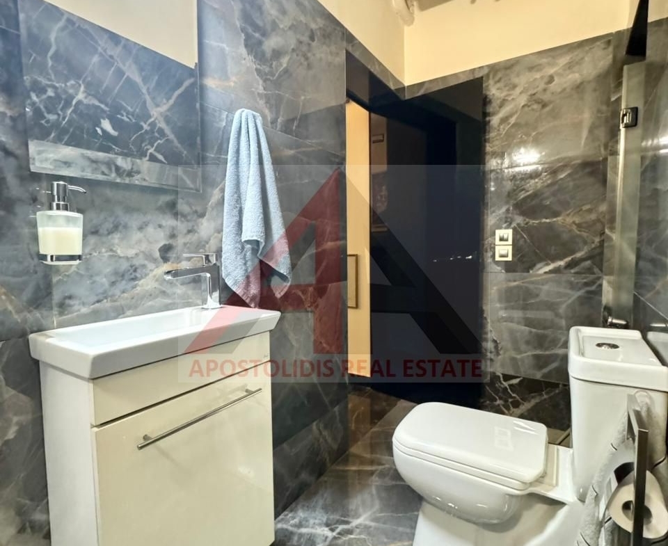 960